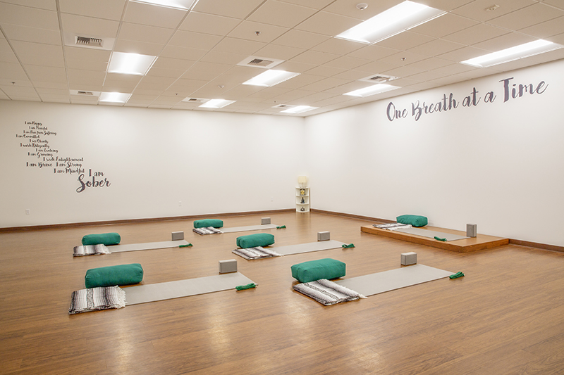 Sober College Drug Rehab Facilities Los Angeles Yoga Studio